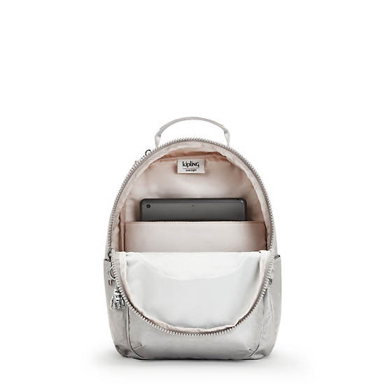 Kipling Seoul Small Metallic Tablet Rugzak Zilver | BE 1611NW